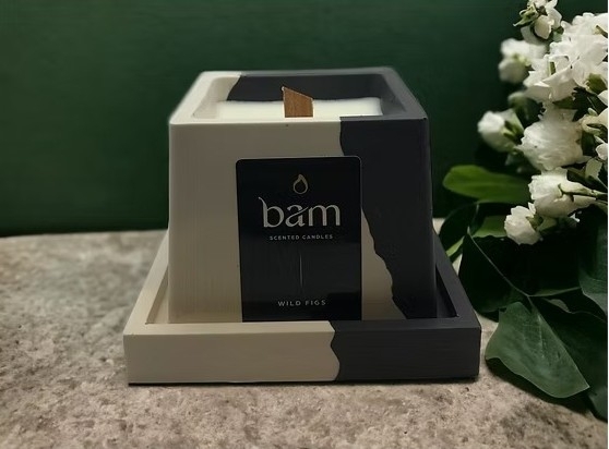 Wild Figs   black white square jar with wooden wick