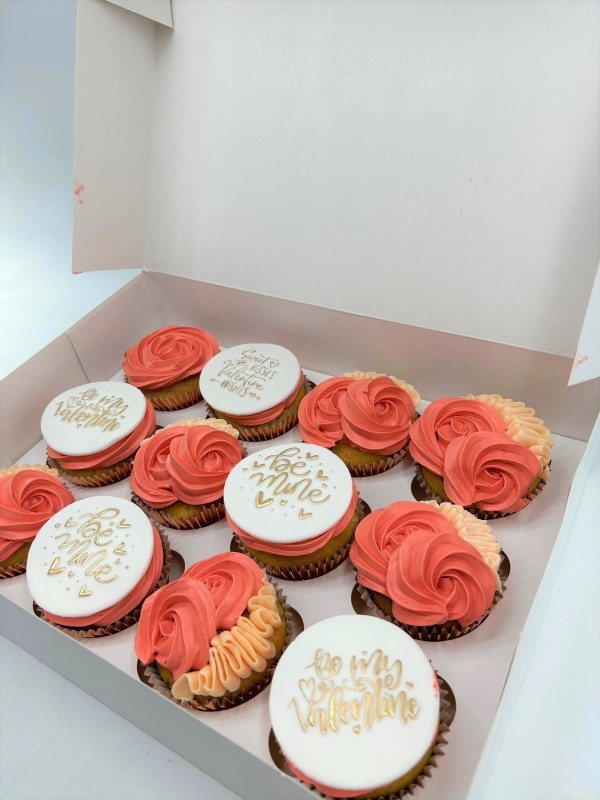 Kamila's Catering Valentine's Cupcakes